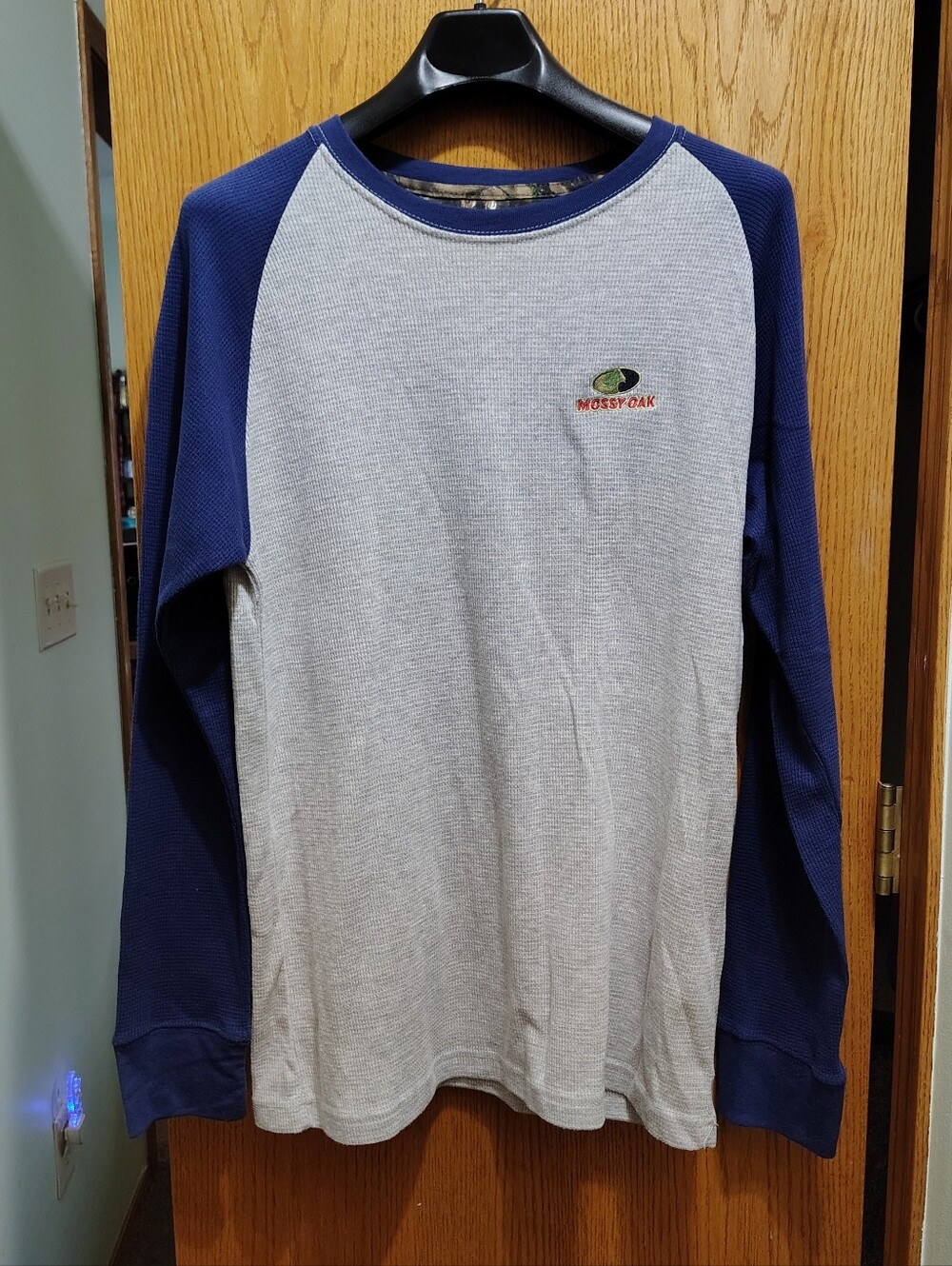 Mossy Oak Men’s Crewneck Thermal Shirt - Gray and Navy